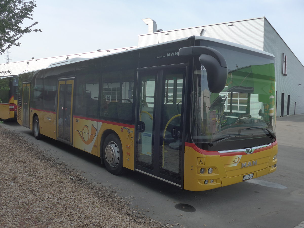 (216'206) - PostAuto Nordschweiz - BL 140'594 - MAN am 19. April 2020 in Kerzers, Interbus