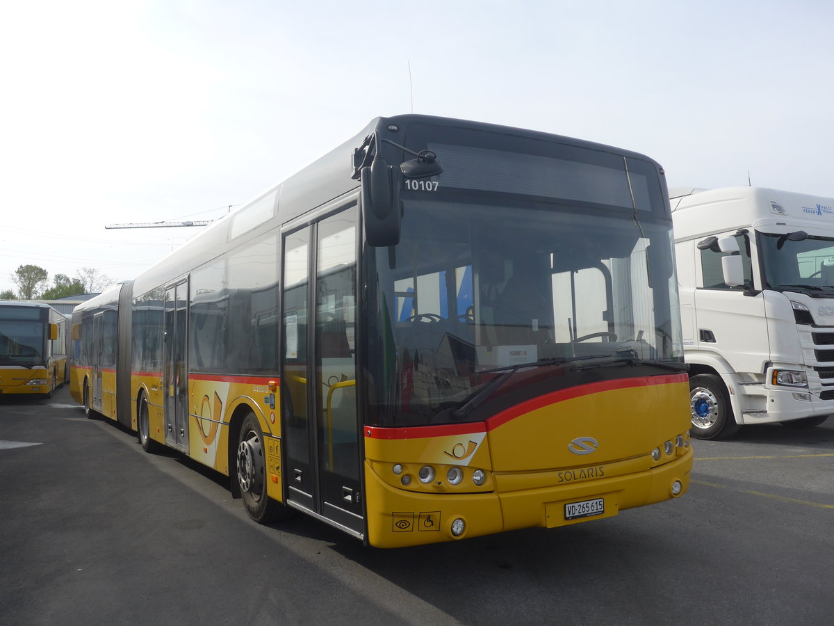 (216'254) - CarPostal Ouest - VD 265'615 - Solaris am 19. April 2020 in Kerzers, Interbus