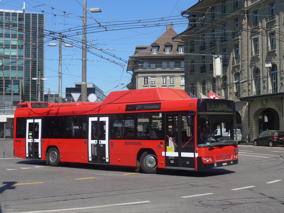 (216'365) - Bernmobil, Bern - Nr. 127/BE 624'127 - Volvo am 22. April 2020 beim Bahnhof Bern