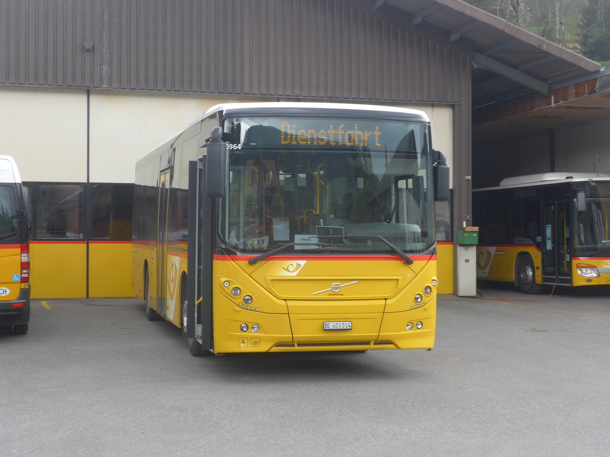 (216'492) - Kbli, Gstaad - BE 403'014 - Volvo am 26. April 2020 in Gstaad, Garage