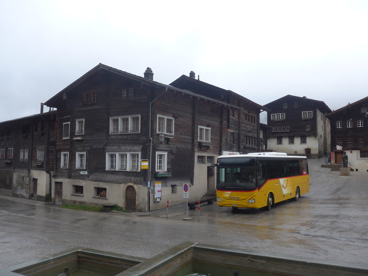 (216'626) - Seiler, Ernen - VS 464'701 - Iveco (ex PostAuto Wallis) am 2. Mai 2020 in Ernen, Dorfplatz