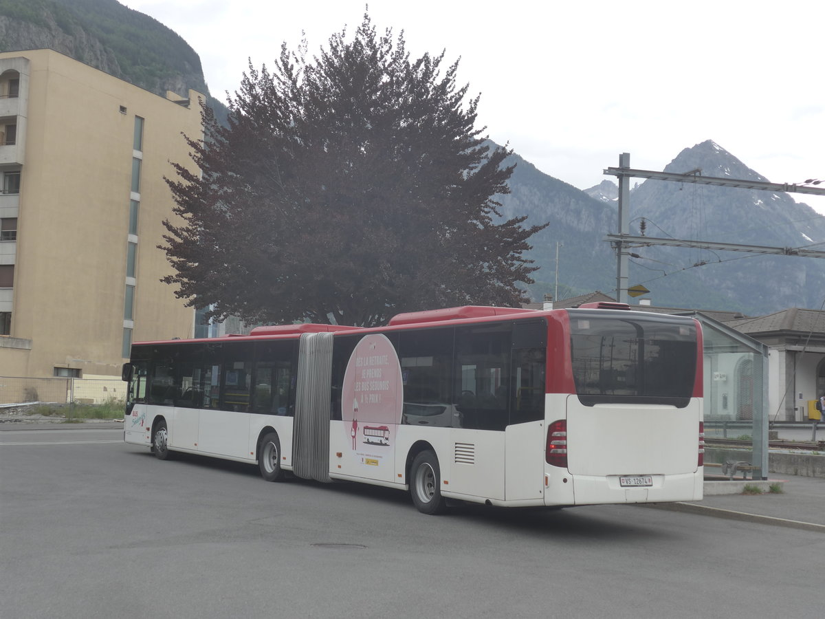 (217'012) - PostAuto Wallis - Nr. 64/VS 12'674 - Mercedes (ex Lathion, Sion Nr. 64) am 10. Mai 2020 beim Bahnhof Martigny