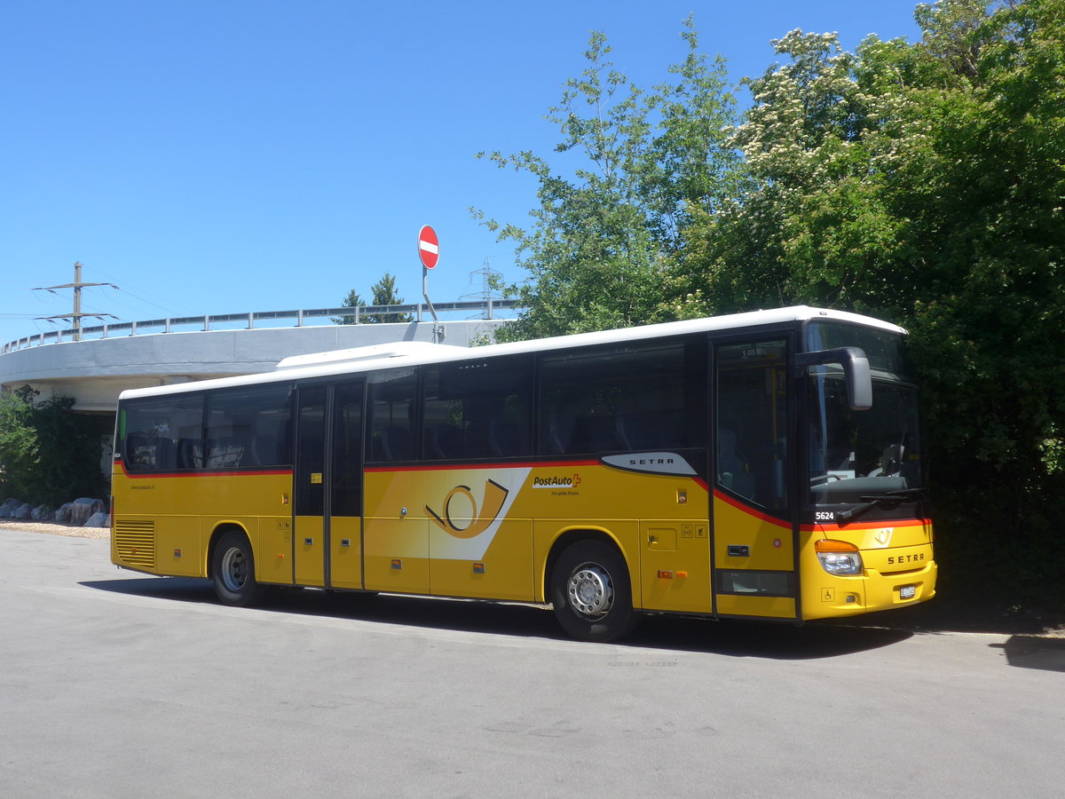 (217'102) - PostAuto Bern - BE 171'453 - Setra (ex AVG Meiringen Nr. 73) am 21. Mai 2020 in Kerzers, Interbus