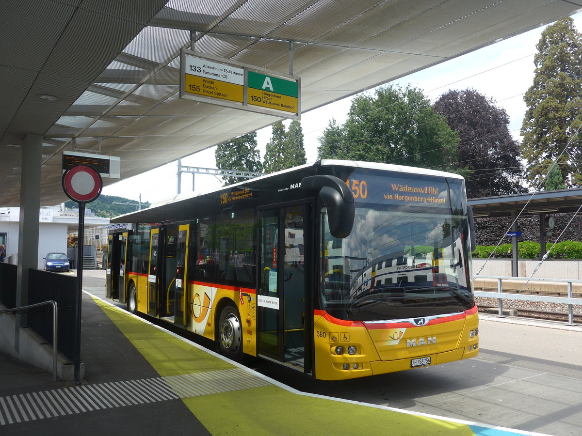 (217'414) - PostAuto Zrich - Nr. 380/ZH 358'756 - MAN am 30. Mai 2020 beim Bahnhof Horgen