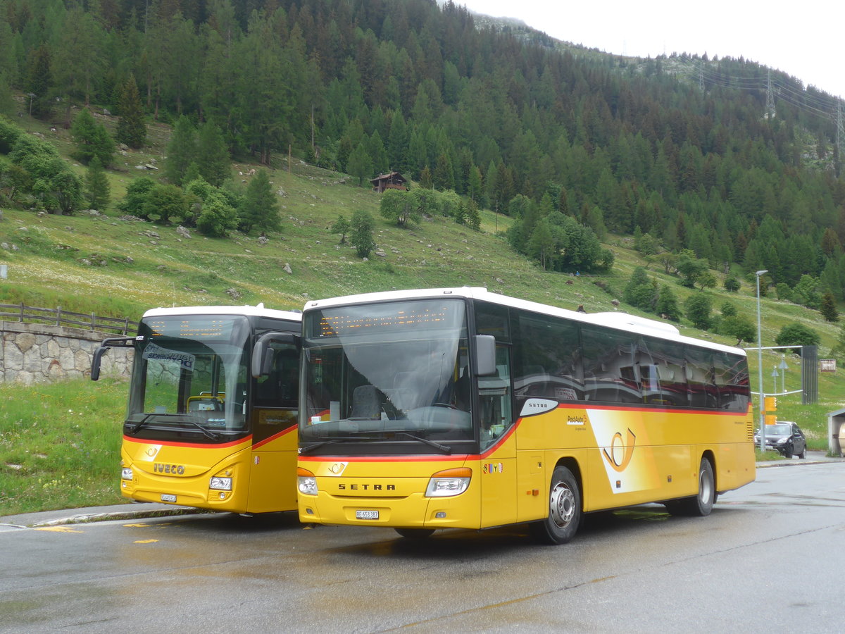 (217'654) - PostAuto Bern - BE 653'387 - Setra am 7. Juni 2020 beim Bahnhof Oberwald