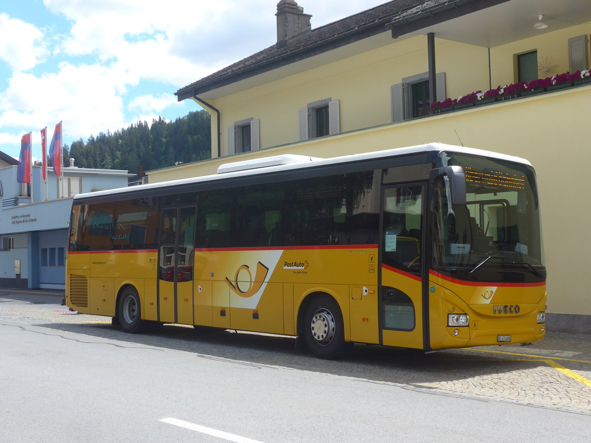 (218'099) - PostAuto Bern - BE 474'688 - Iveco am 21. Juni 2020 beim Bahnhof Airolo