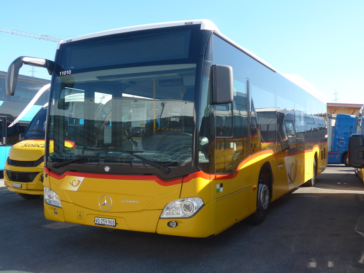 (218'406) - CarPostal Ouest - VD 259'968 - Mercedes am 4. Juli 2020 in Kerzers, Interbus