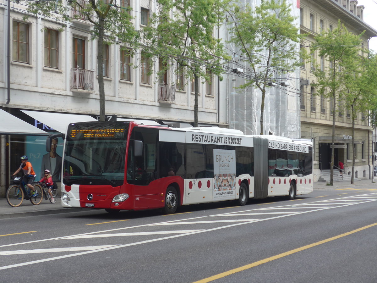 (218'503) - TPF Fribourg - Nr. 122/FR 300'253 - Mercedes am 6. Juli 2020 beim Bahnhof Fribourg