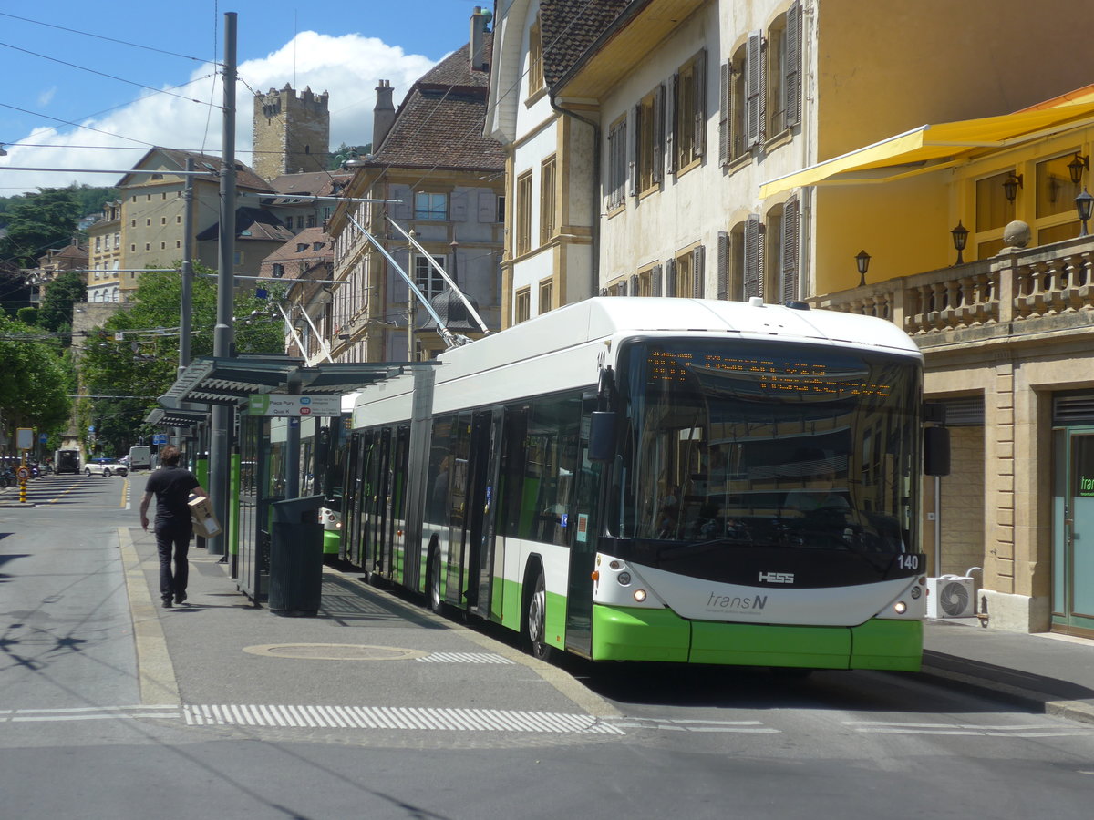 (218'555) - transN, La Chaux-de-Fonds - Nr. 140 - Hess/Hess Gelenktrolleybus (ex TN Neuchtel Nr. 140) am 6. Juli 2020 in Neuchtel, Place Pury