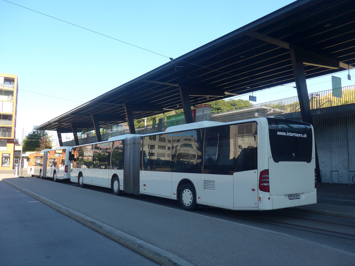 (218'710) - Intertours, Domdidier - Nr. 211/FR 300'481 - Mercedes (ex STI Thun Nr. 135) am 12. Juli 2020 beim Bahnhof Bern Brnnen Westside