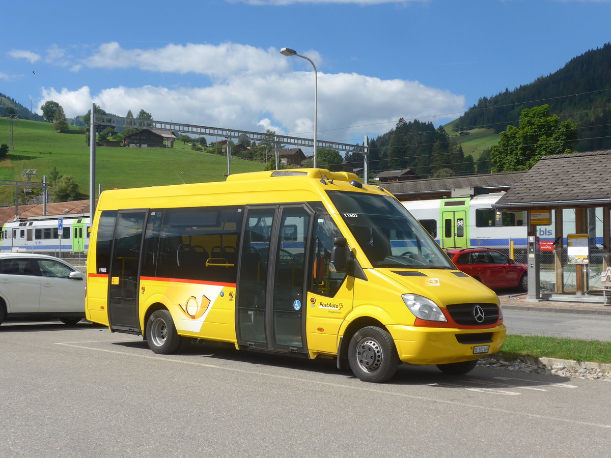 (218'974) - Tritten, Zweisimmen - BE 802'464 - Mercedes (ex BLT Oberwil Nr. 21) am 25. Juli 2020 beim Bahnhof Zweisimmen
