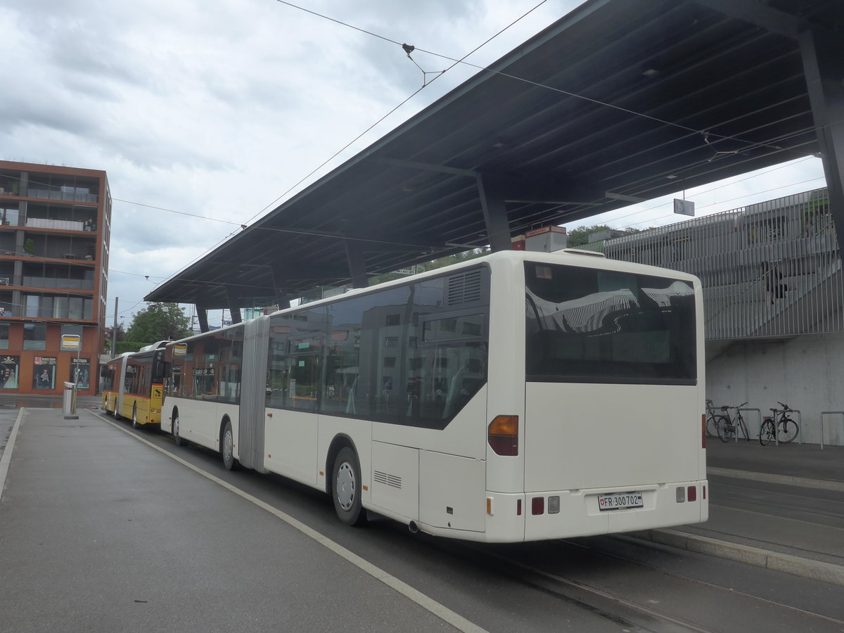 (219'398) - Interbus, Yverdon - Nr. 212/FR 300'702 - Mercedes (ex BSU Solothurn Nr. 41) am 2. August 2020 beim Bahnhof Bern Brnnen Westside