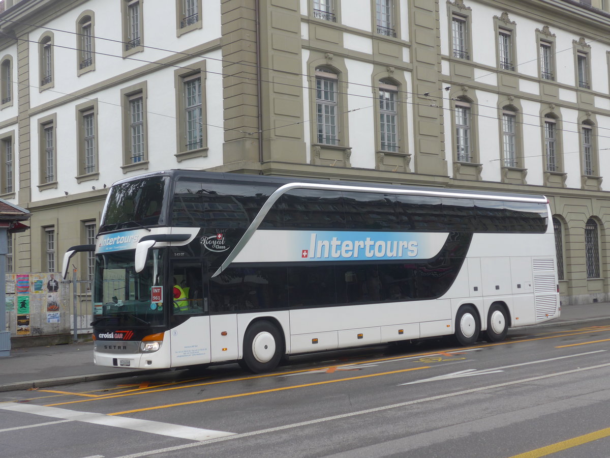 (219'401) - Intertours, Domdidier - Nr. 3/FR 236'099 - Setra am 2. August 2020 beim Bahnhof Bern