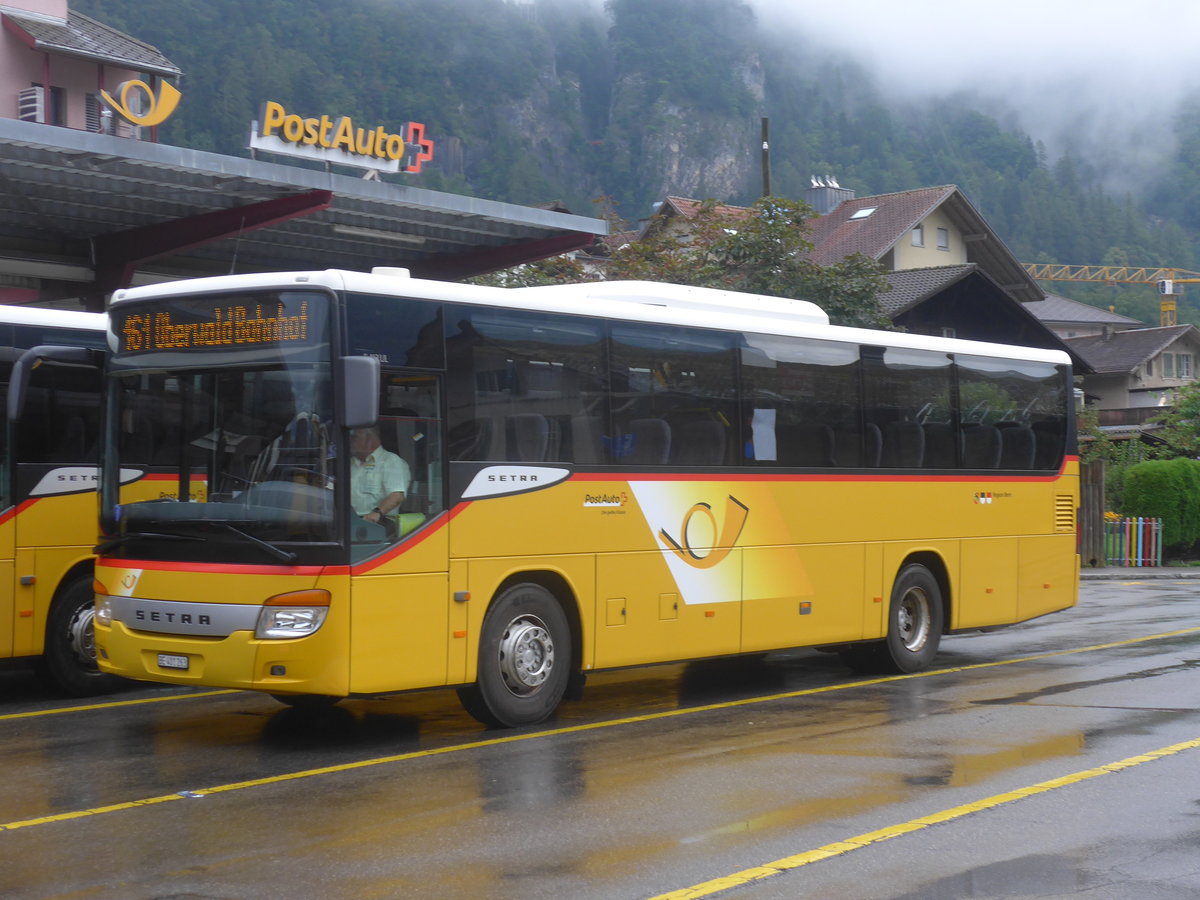 (219'875) - PostAuto Bern - BE 401'263 - Setra (ex AVG Meiringen Nr. 63) am 22. August 2020 in Meiringen, Postautostation