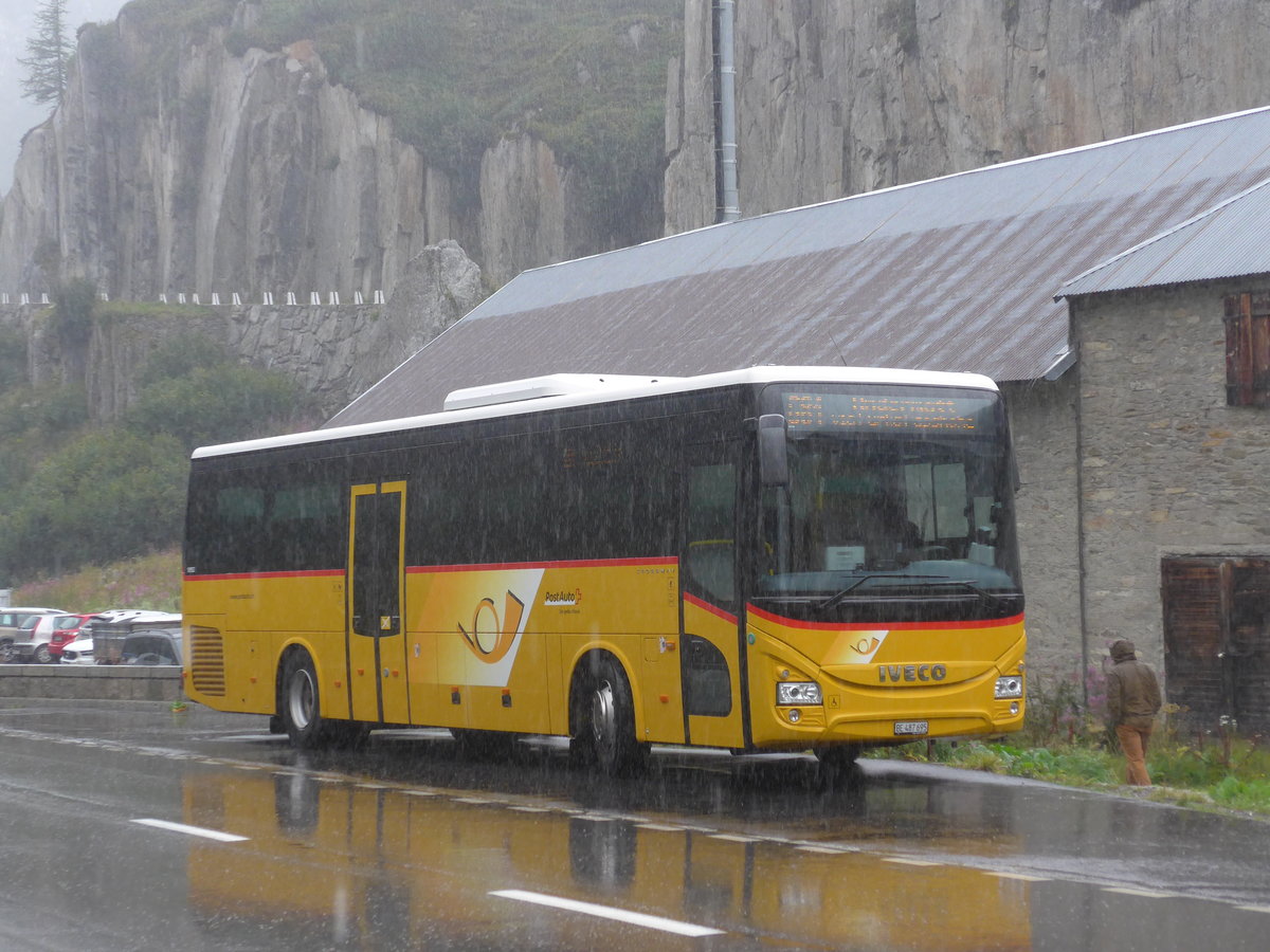 (219'934) - PostAuto Bern - BE 487'695 - Iveco am 22. August 2020 in Gletsch, Post
