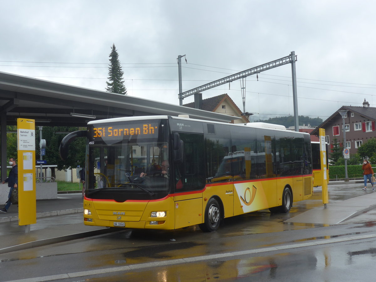(220'185) - PostAuto Zentralschweiz - Nr. 7/OW 10'040 - MAN/Gppel (ex Dillier, Sarnen Nr. 7) am 29. August 2020 beim Bahnhof Sarnen
