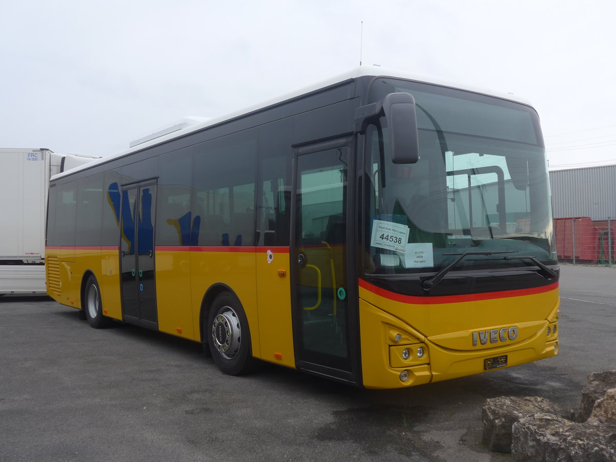 (220'228) - AutoPostale Ticino - PID 11'431 - Iveco am 29. August 2020 in Kerzers, Interbus