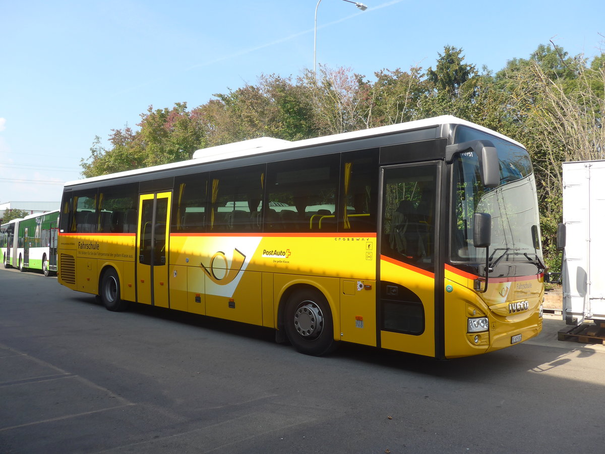 (220'870) - PostAuto Bern - BE 609'082 - Iveco am 20. September 2020 in Kerzers, Interbus