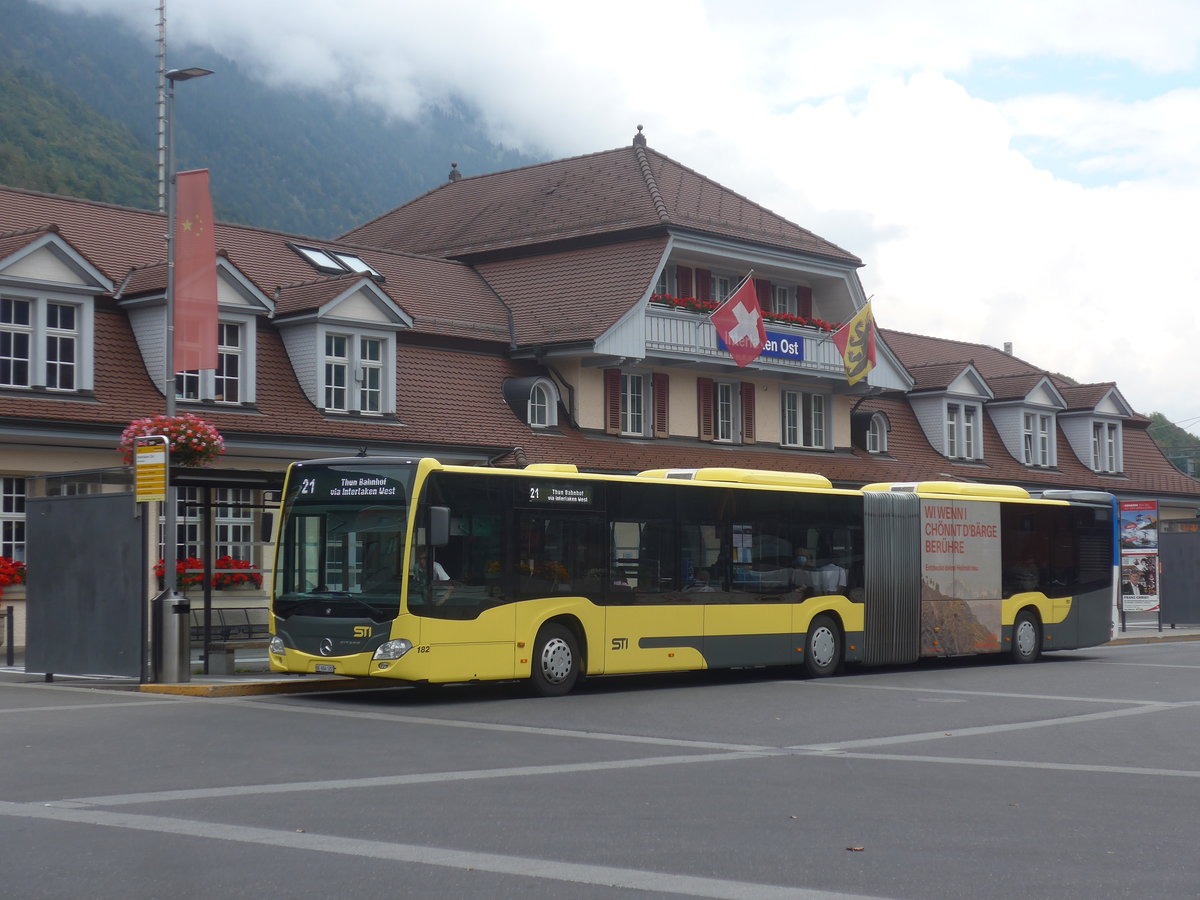 (220'904) - STI Thun - Nr. 182/BE 804'182 - Mercedes am 21. September 2020 beim Bahnhof interlaken Ost