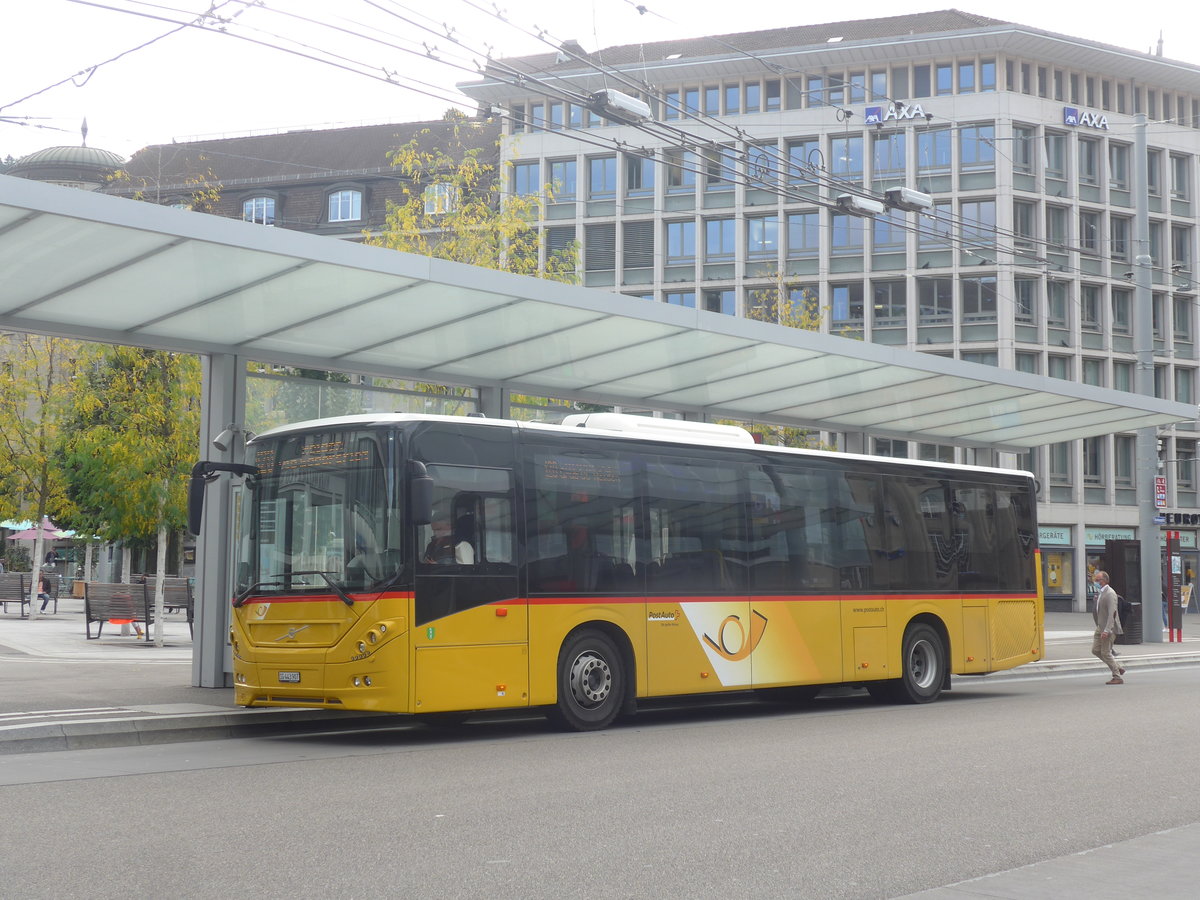 (221'261) - PostAuto Ostschweiz - SG 443'907 - Volvo am 24. September 2020 beim Bahnhof St. Gallen