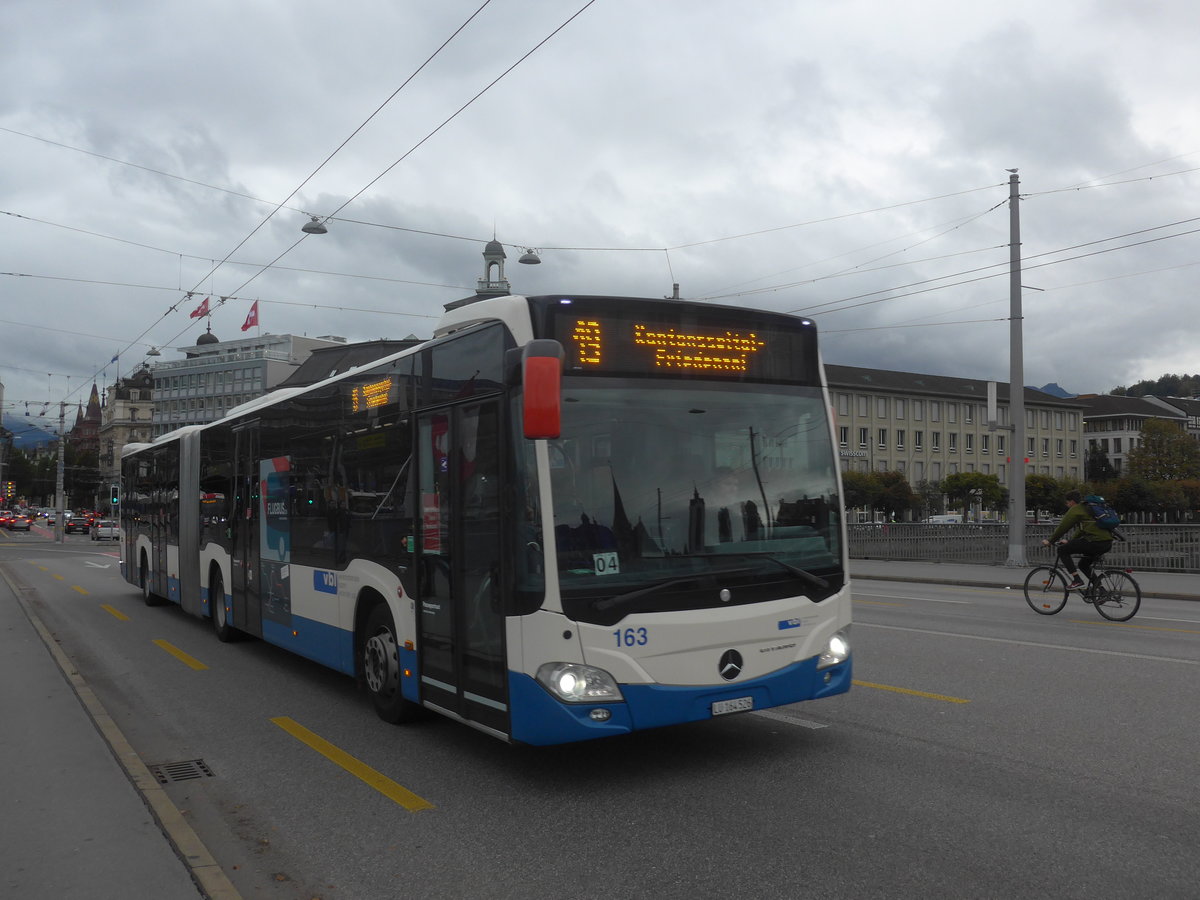 (221'403) - VBL Luzern - Nr. 163/LU 164'526 - Mercedes am 25. September 2020 in Luzern, Bahnhofbrcke