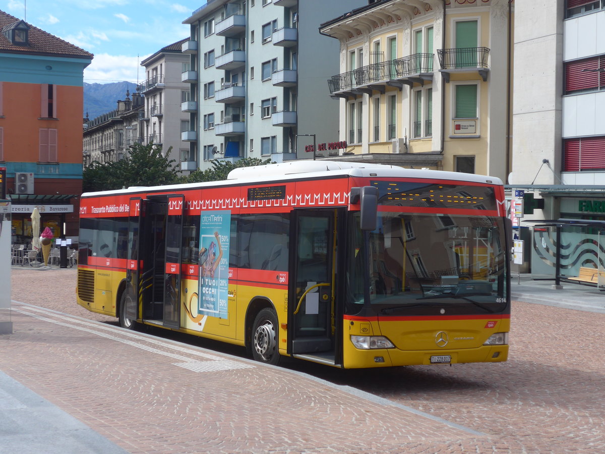 (221'476) - AutoPostale Ticino - TI 228'017 - Mercedes am 26. September 2020 beim Bahnhof Bellinzona