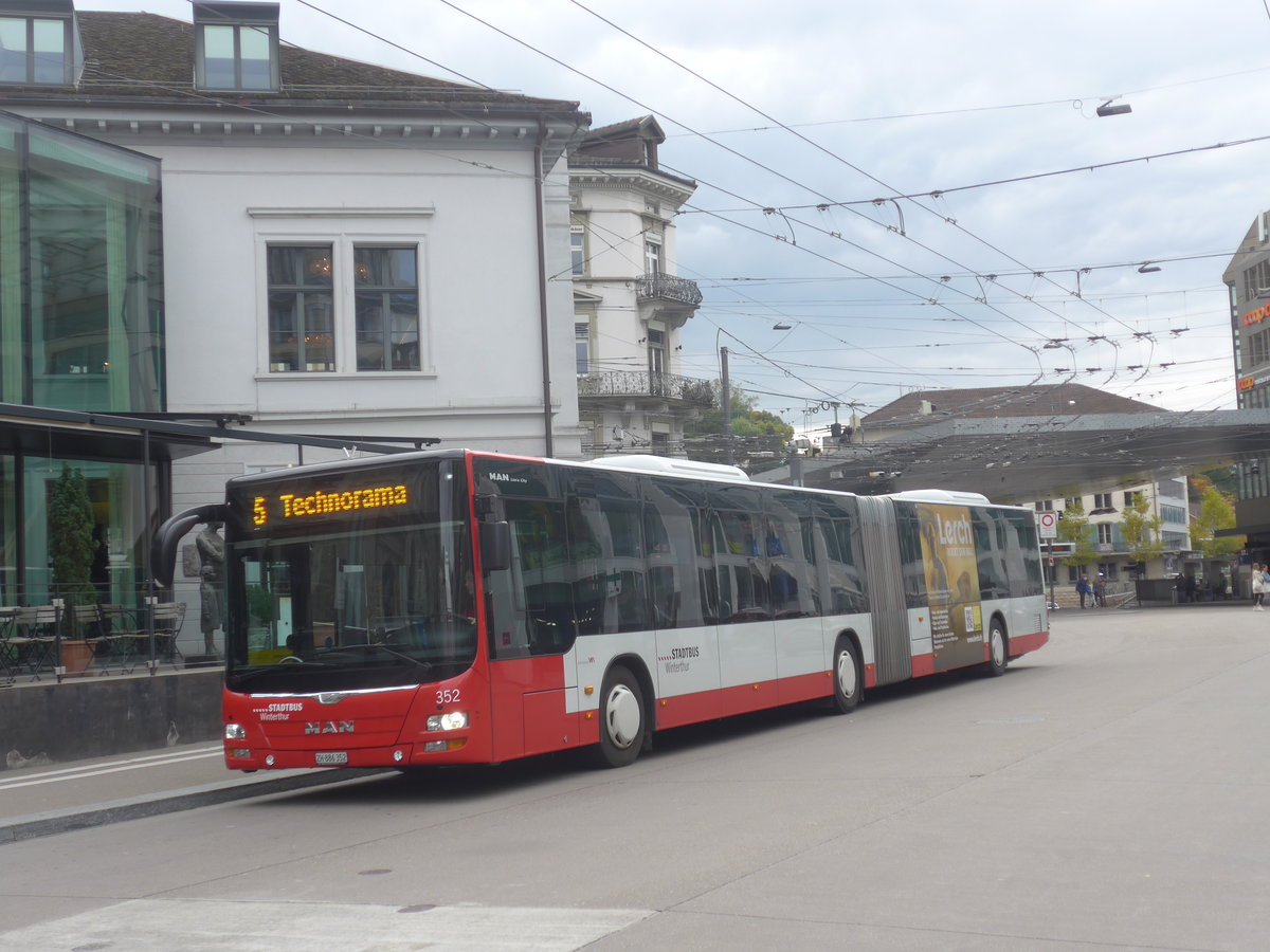 (221'721) - SW Winterthur - Nr. 352/ZH 886'352 - MAN am 11. Oktober 2020 beim Hauptbahnhof Winterthur