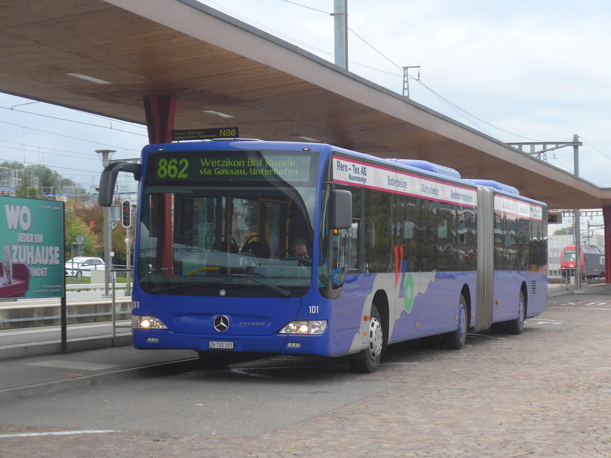 (221'904) - VZO Grningen - Nr. 101/ZH 745'101 - Mercedes am 12. Oktober 2020 beim Bahnhof Wetzikon