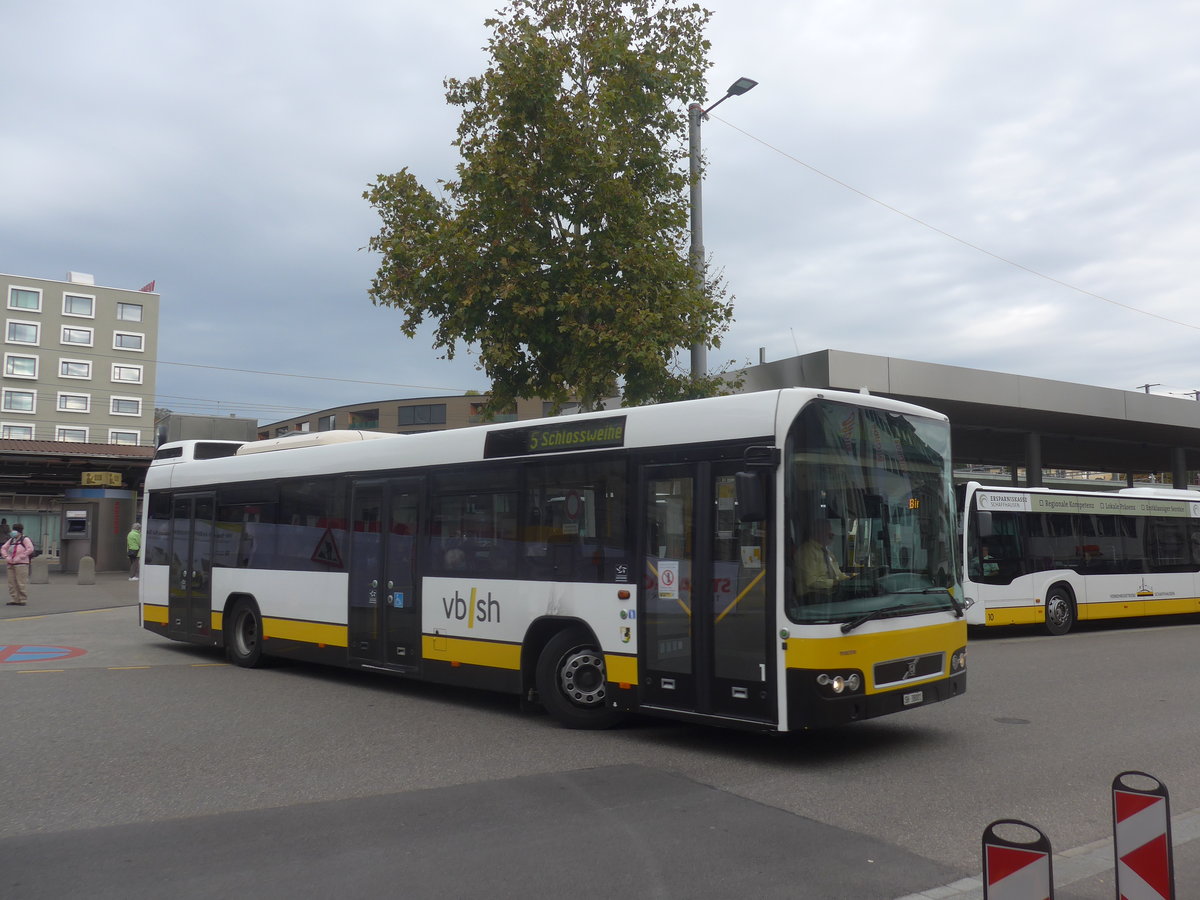 (222'203) - VBSH Schaffhausen - Nr. 1/SH 38'001 - Volvo am 21. Oktober 2020 beim Bahnhof Schaffhausen