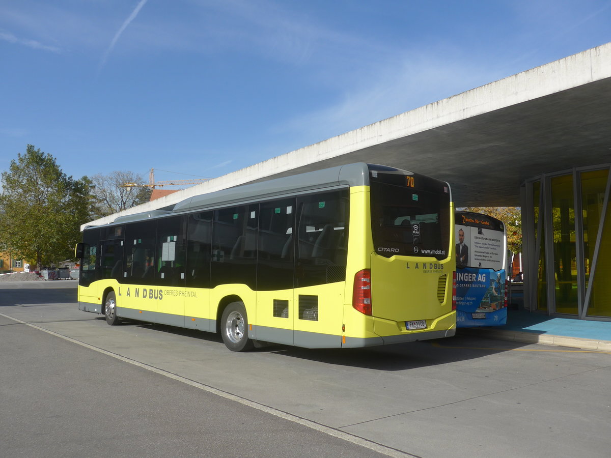 (222'415) - Aus Oesterreich: Landbus Oberes Rheintal, Feldkirch - FK 3 FCD - Mercedes am 22. Oktober 2020 beim Bahnhof Schaan