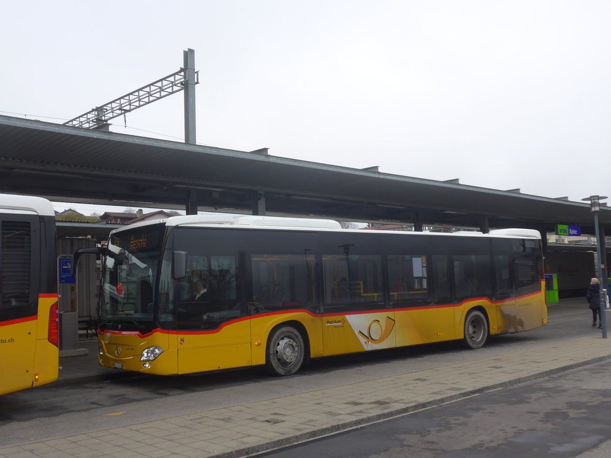 (222'874) - PostAuto Bern - BE 654'089 - Mercedes am 28. November 2020 beim Bahnhof Spiez