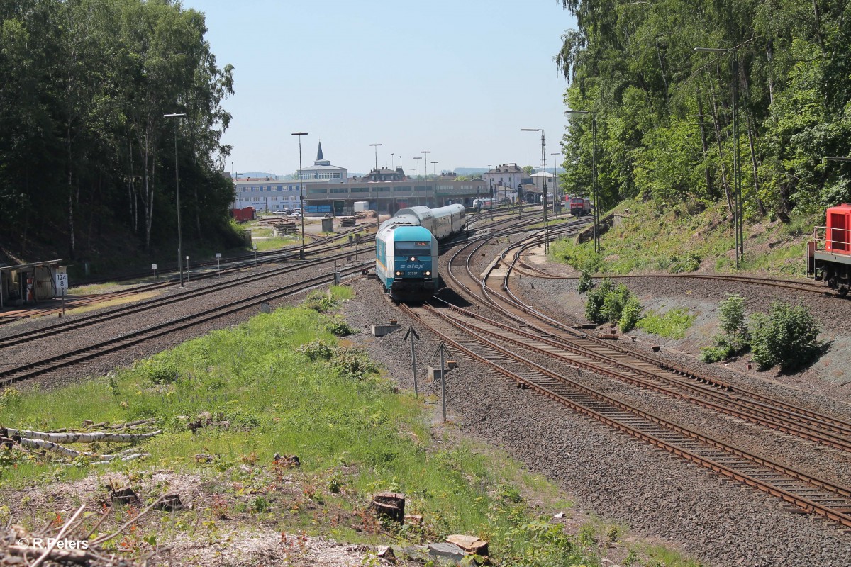 223 071 verlässt Marktredwitz mit dem ALX84104 München - Hof. 05.06.15