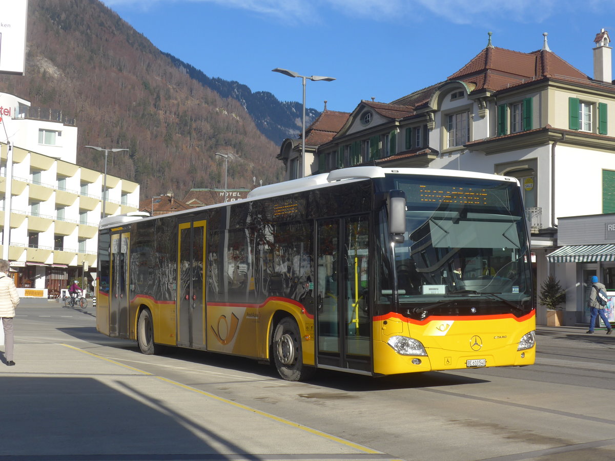 (223'034) - PostAuto Bern - BE 610'540 - Mercedes am 16. Dezember 2020 beim Bahnhof Interlaken West
