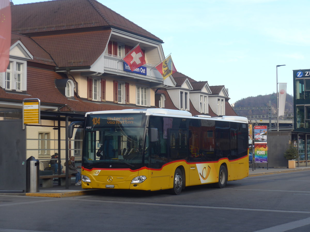(223'041) - PostAuto Bern - BE 534'630 - Mercedes am 16. Dezember 2020 beim Bahnhof Interlaken Ost