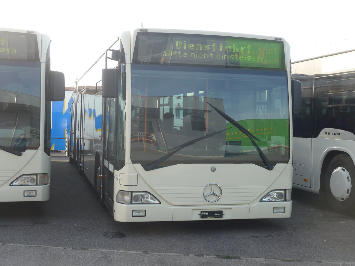 (223'093) - Interbus, Yverdon - Nr. 212 - Mercedes (ex BSU Solothurn Nr. 41) am 26. Dezember 2020 in Kerzers, Interbus