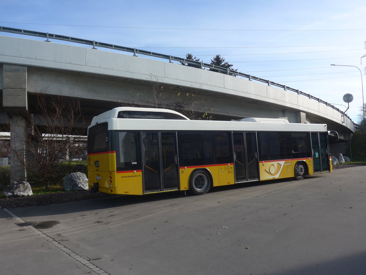 (223'106) - PostAuto Bern - Nr. 10/BE 673'731 - Hess (ex Klopfstein, Laupen Nr. 10) am 26. Dezember 2020 in Kerzers, Interbus