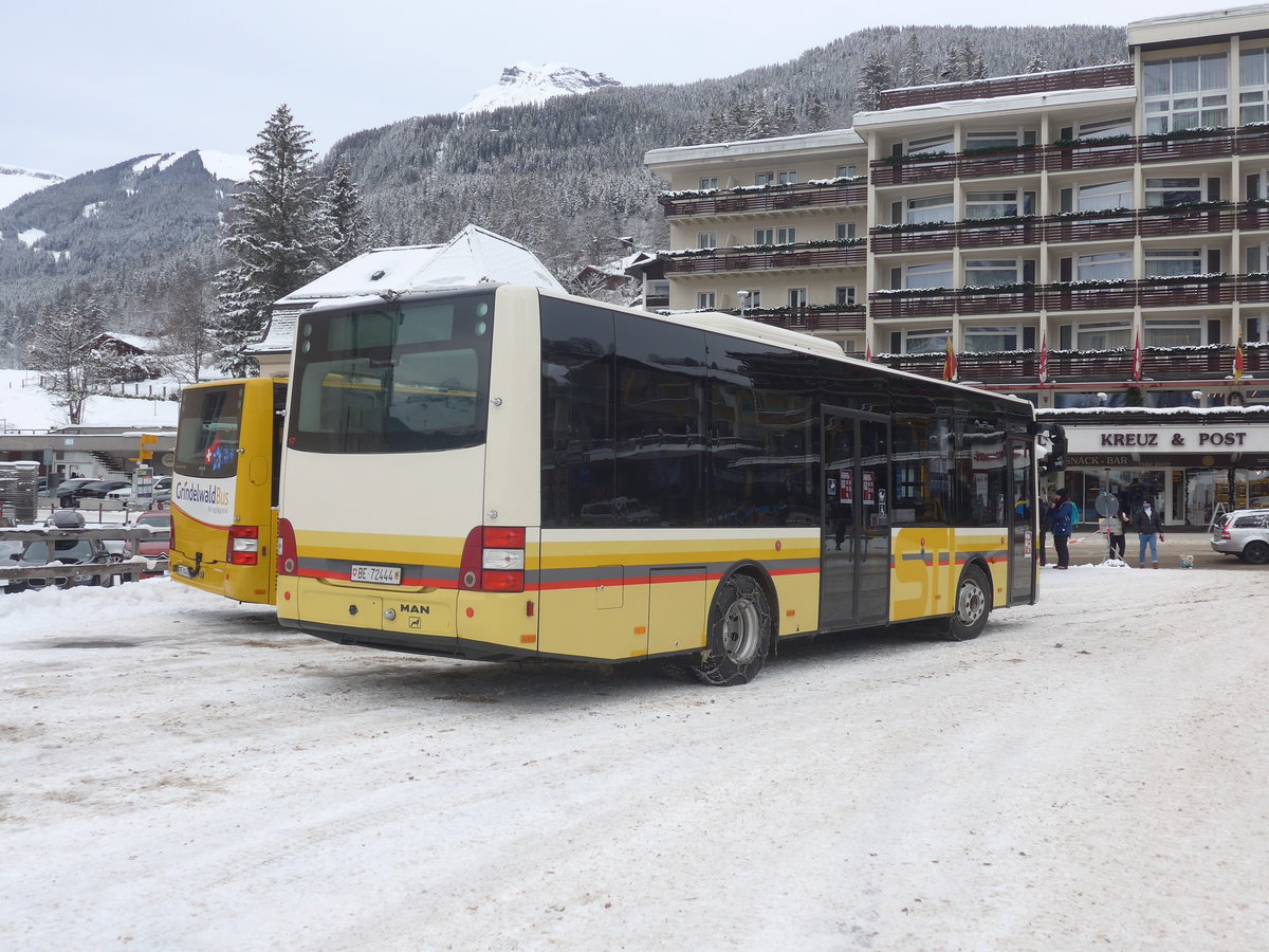 (223'147) - Grindelwaldbus, Grindelwald - Nr. 17/BE 72'444 - MAN/Gppel (ex STI Thun Nr. 133) am 27. Dezember 2020 beim Bahnhof Grindelwald