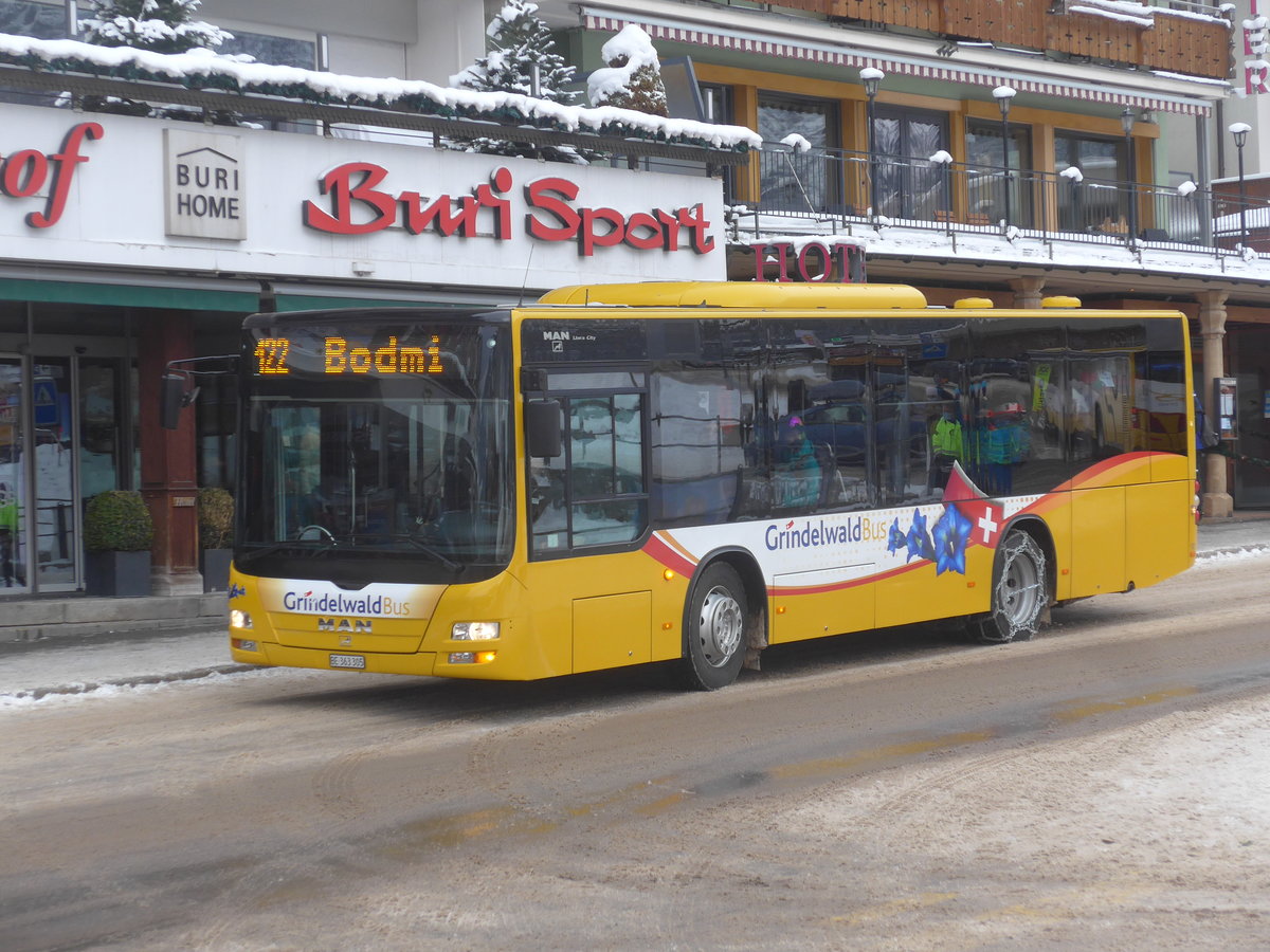 (223'156) - Grindelwaldbus, Grindelwald - Nr. 19/BE 363'305 - MAN/Gppel am 27. Dezember 2020 beim Bahnhof Grindelwald