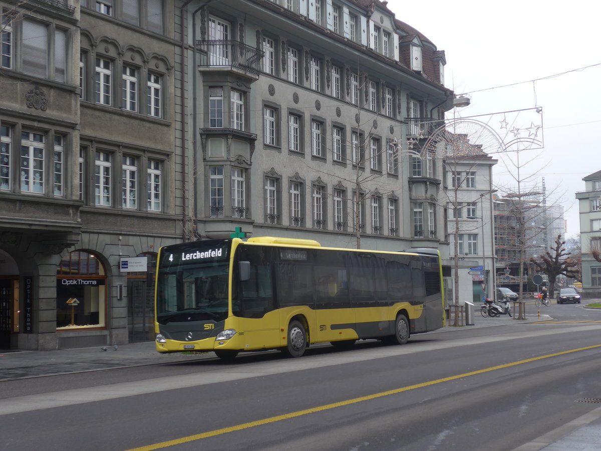 (223'273) - STI Thun - Nr. 186/BE 804'186 - Mercedes am 3. Januar 2021 in Thun, Bahnhofstrasse