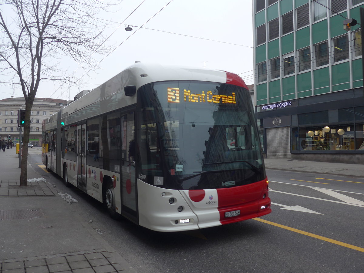 (223'513) - TPF Fribourg - Nr. 6609/FR 301'549 - Hess/Hess Gelenktrolleybus am 12. Februar 2021 beim Bahnhof Fribourg