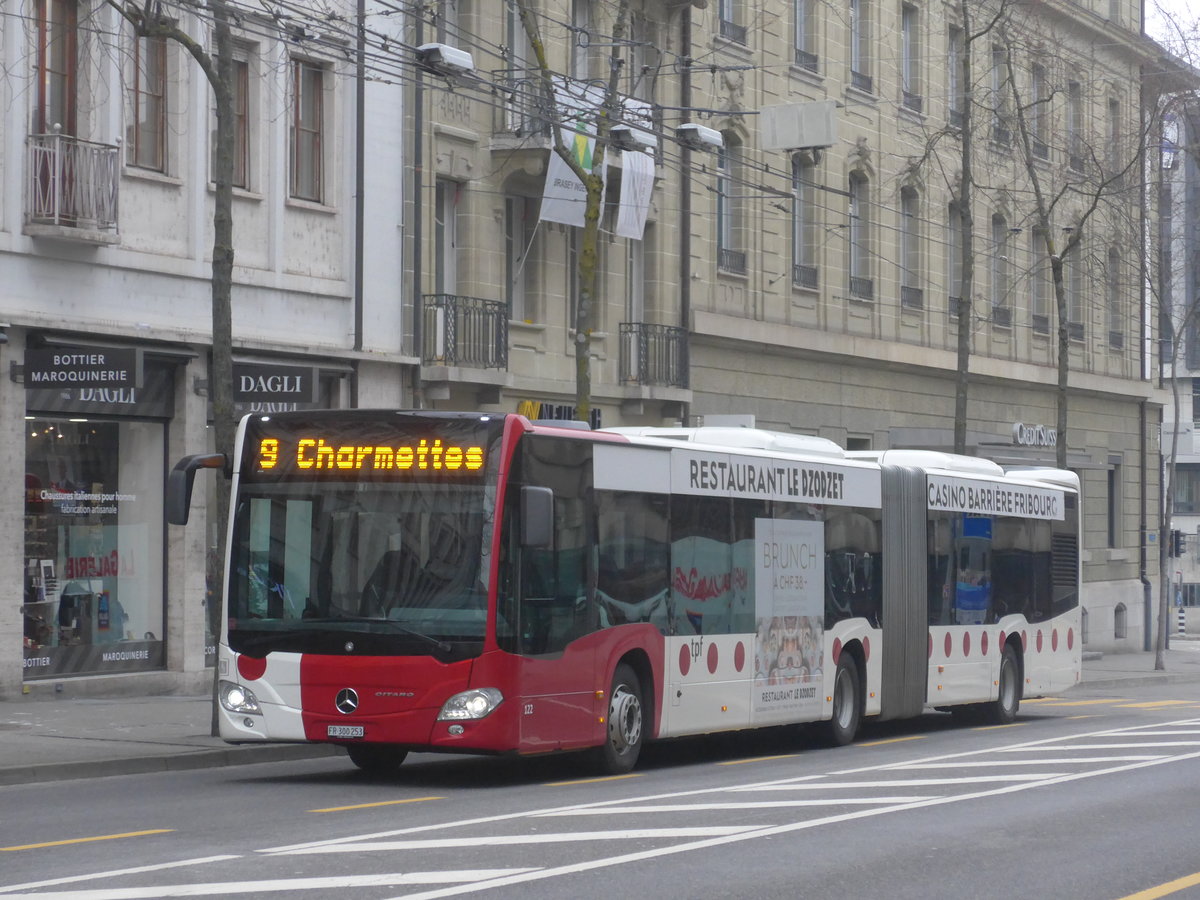 (223'534) - TPF Fribourg - Nr. 122/FR 300'253 - Mercedes am 12. Februar 2021 beim Bahnhof Fribourg