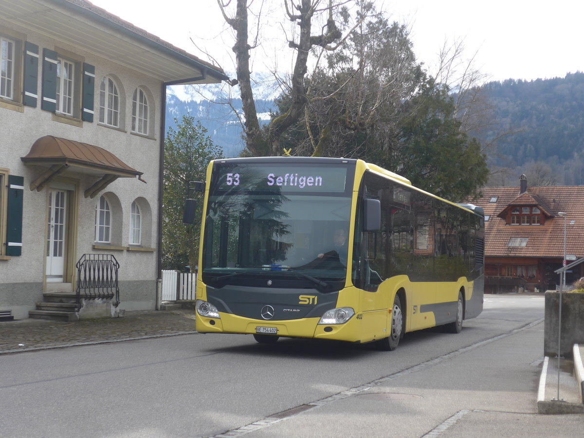 (223'599) - STI Thun - Nr. 402/BE 754'402 - Mercedes am 18. Februar 2021 in Wattenwil, Postgasse