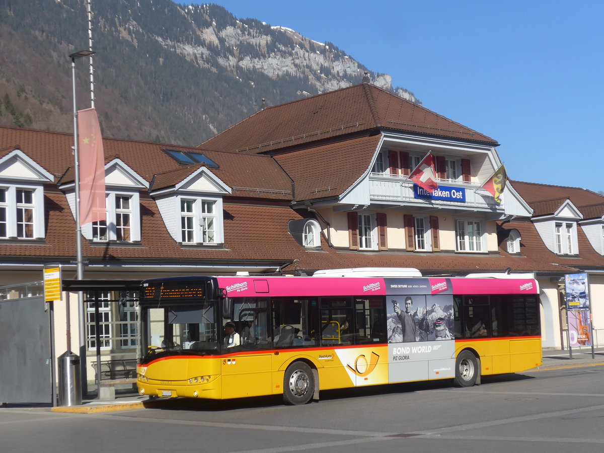 (223'751) - PostAuto Bern - BE 610'537 - Solaris am 25. Februar 2021 beim Bahnhof Interlaken Ost