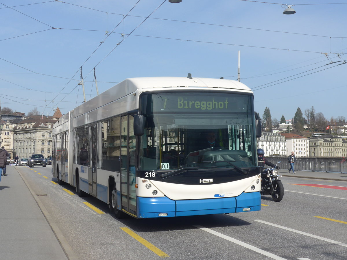 (223'802) - VBL Luzern - Nr. 218 - Hess/Hess Gelenktrolleybus am 26. Februar 2021 in Luzern, Bahnhofbrcke