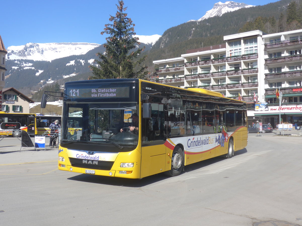 (223'846) - Grindelwaldbus, Grindelwald - Nr. 15/BE 525'871 - MAN am 28. Februar 2021 beim Bahnhof Grindelwald