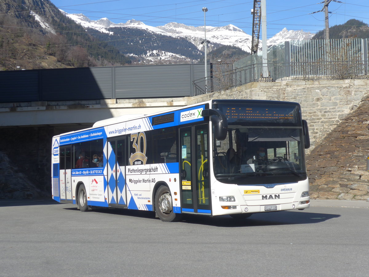 (223'912) - PostAuto Wallis - VS 449'118 - MAN am 2. Mrz 2021 beim Bahnhof Brig