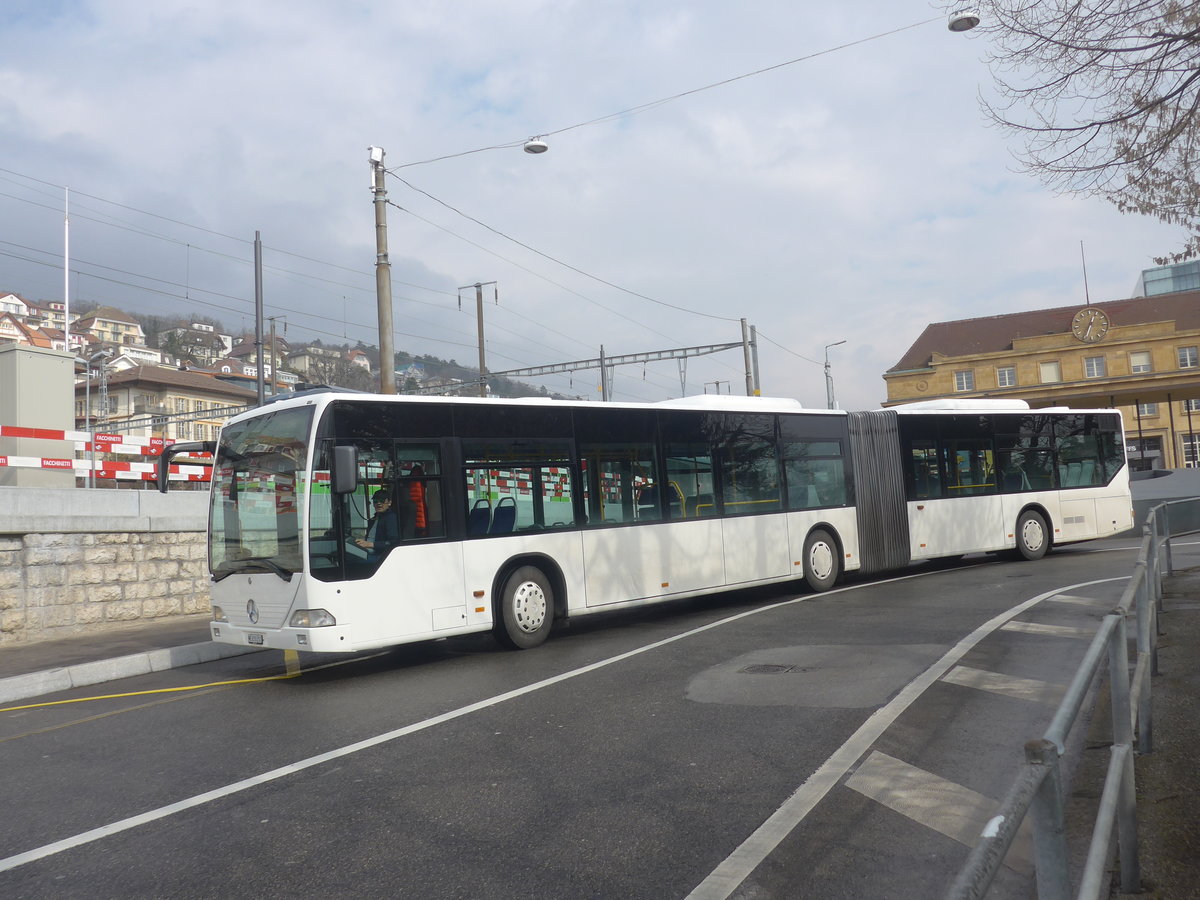 (224'025) - Interbus, Yverdon - Nr. 1211/NE 231'211 - Mercedes (ex BVB Basel Nr. 792; ex VZO Grningen Nr. 24) am 7. Mrz 2021 beim Bahnhof Neuchtel (Einsatz CarPostal)