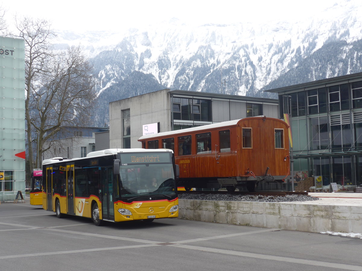 (224'340) - PostAuto Bern - BE 654'089 - Mercedes am 21. Mrz 2021 beim Bahnhof Interlaken Ost