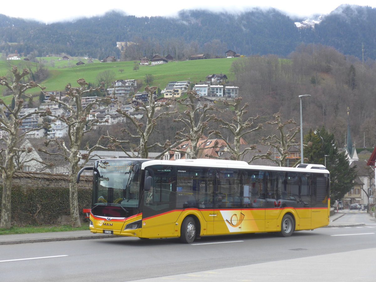 (224'374) - PostAuto Zentralschweiz - Nr. 7/OW 10'040 - MAN am 27. Mrz 2021 beim Bahnhof Sarnen (1. Einsatztag!)