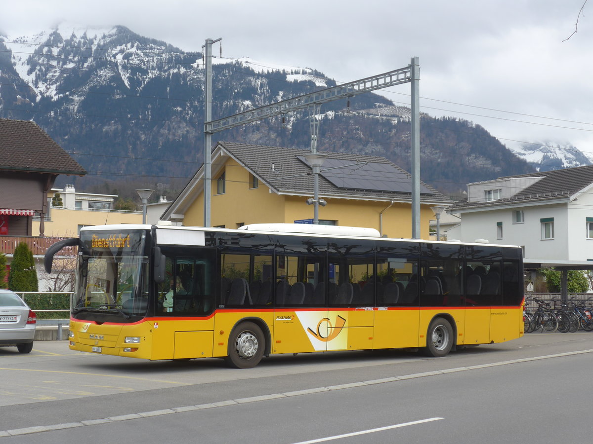 (224'464) - PostAuto Zentralschweiz - Nr. 6/OW 10'003 - MAN (ex Dillier, Sarnen Nr. 6) am 27. Mrz 2021 beim Bahnhof Sarnen